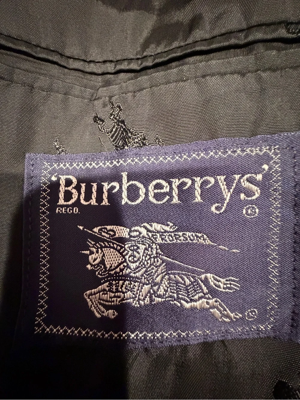 RARE VINTAGE Burberrys Men’s Pure New Wool SUIT MONACO MADE IN WEST GERMANY